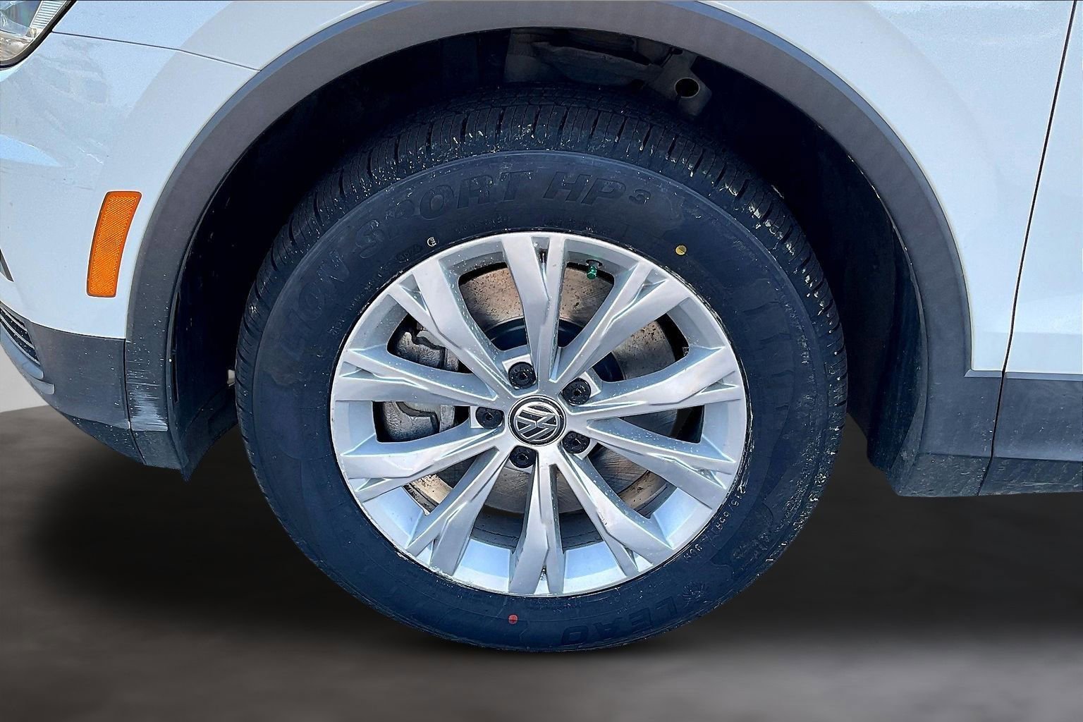 Used 2020 Volkswagen Tiguan S image 35