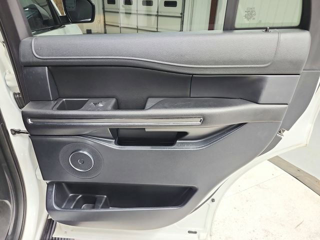 Used 2020 Ford Expedition XLT image 34