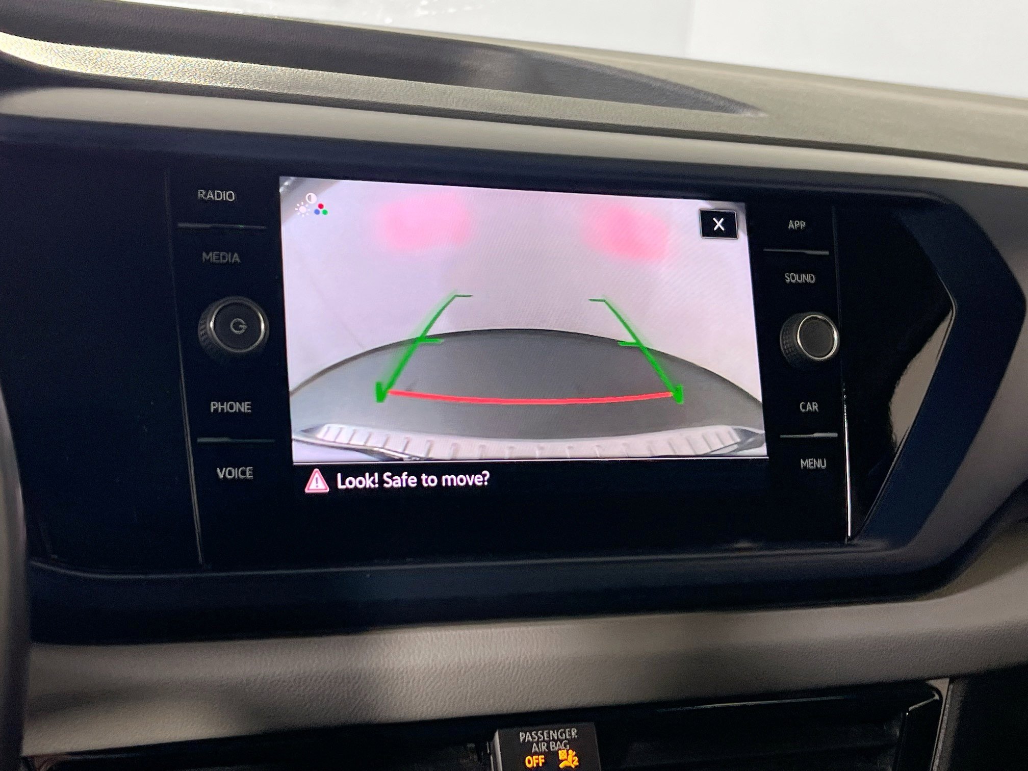 Used 2023 Volkswagen Taos SE image 13