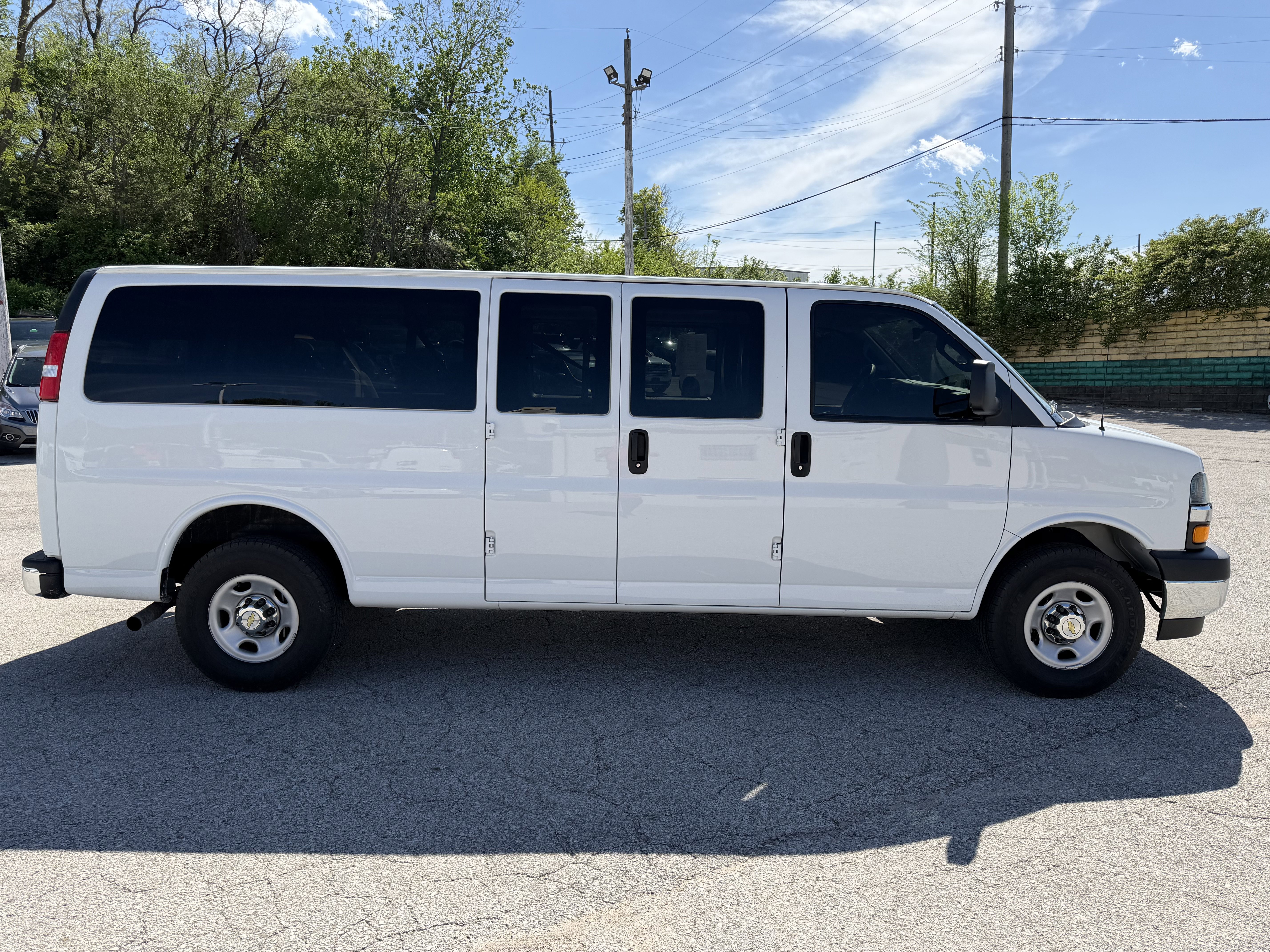 Used 2024 Chevrolet Express 3500 LT w/ LT Preferred Equipment Group RWD image 8