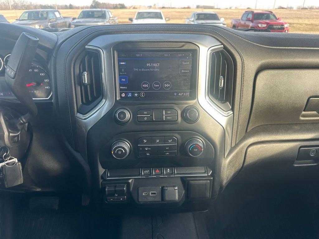 Used 2022 Chevrolet Silverado 2500 LT image 21