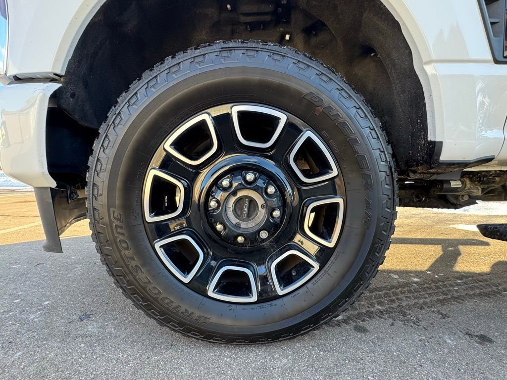 Used 2025 Ford F250 Platinum image 15