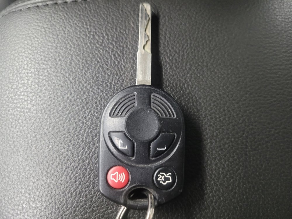 Used 2016 Ford C-MAX SE image 32