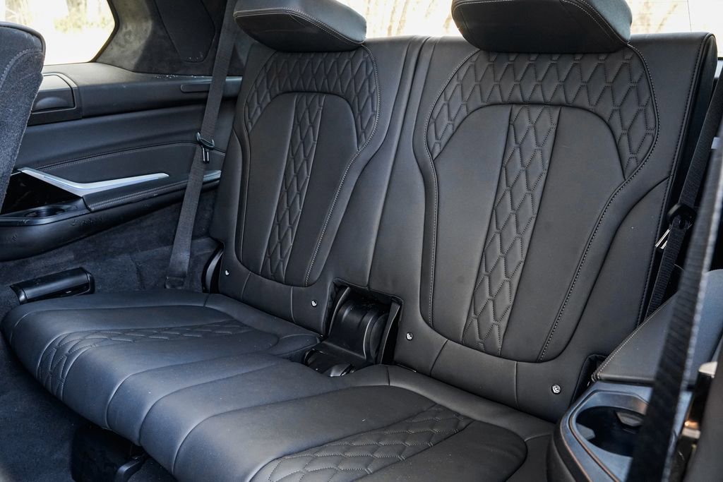 Used 2023 BMW X7 xDrive40i w/ M Sport Package image 21