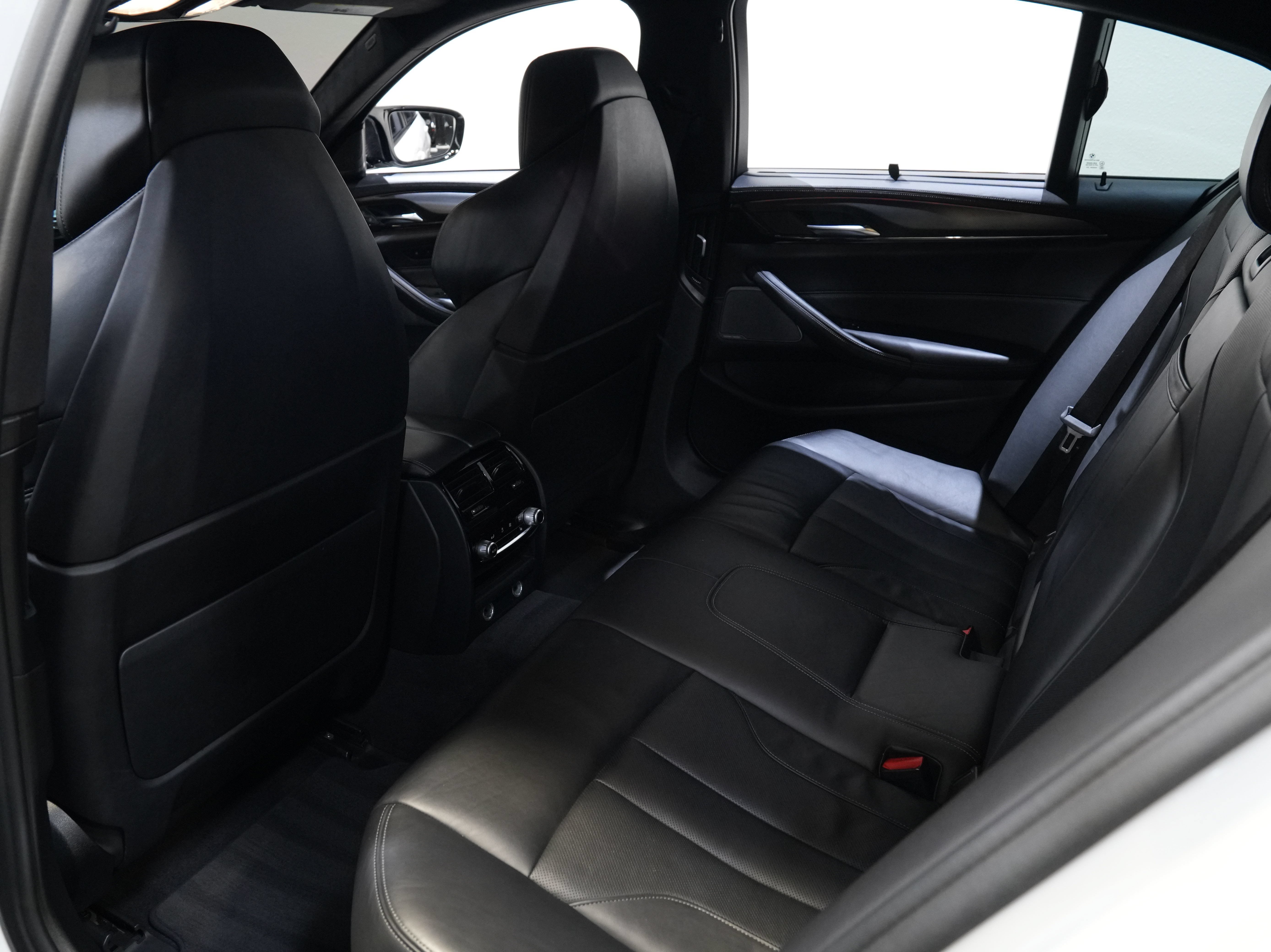 Used 2018 BMW M5 w/ Executive Package AWD/4WD image 37