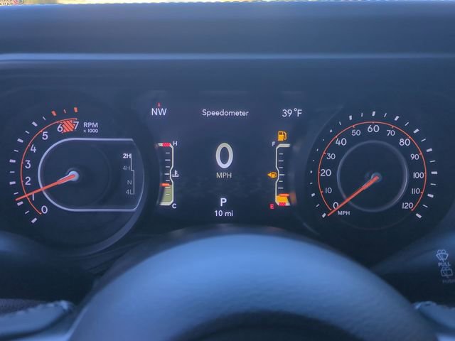 New 2026 Jeep Wrangler Unlimited Rubicon w/ Xtreme 35 Tire Package image 32