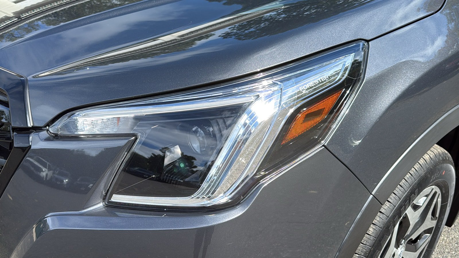 Certified 2023 Subaru Forester Premium AWD/4WD image 9
