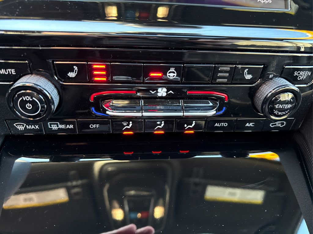 Used 2025 Jeep Grand Cherokee Altitude image 31