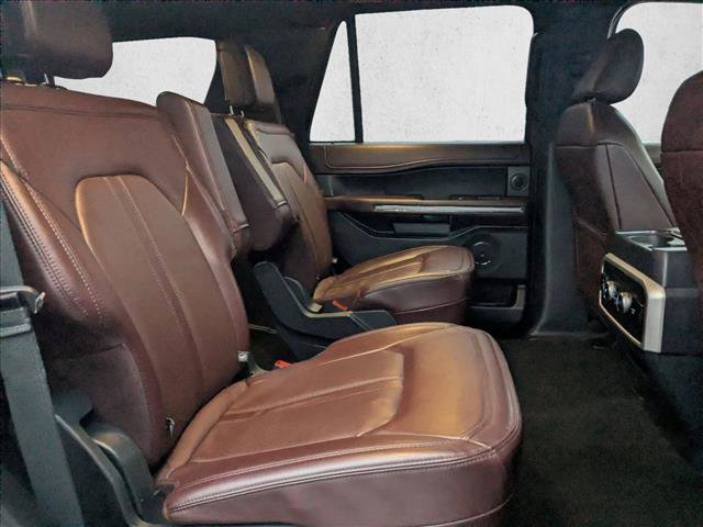Used 2023 Ford Expedition Limited image 24
