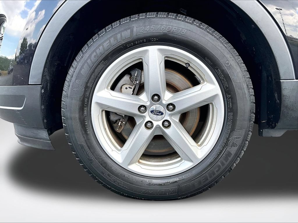 Used 2019 Ford Explorer XLT w/ Equipment Group 202A FWD image 8
