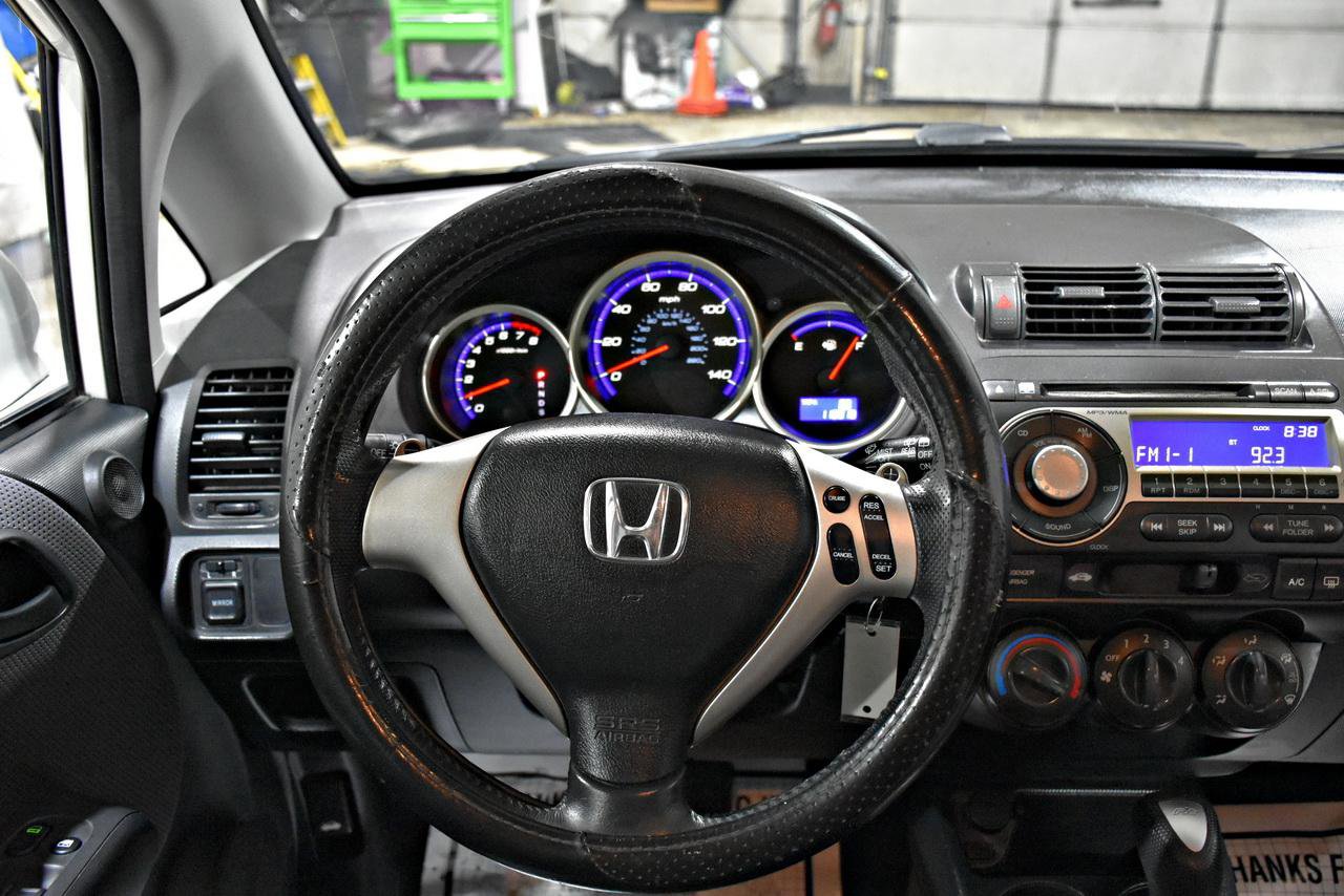 Used 2007 Honda Fit Sport image 17