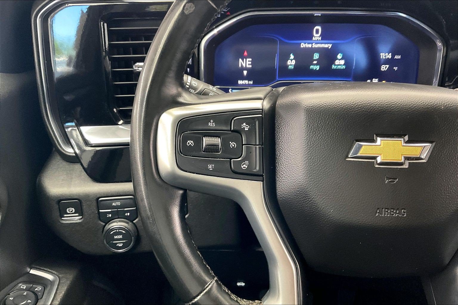 Used 2025 Chevrolet Silverado 1500 LT AWD/4WD image 20