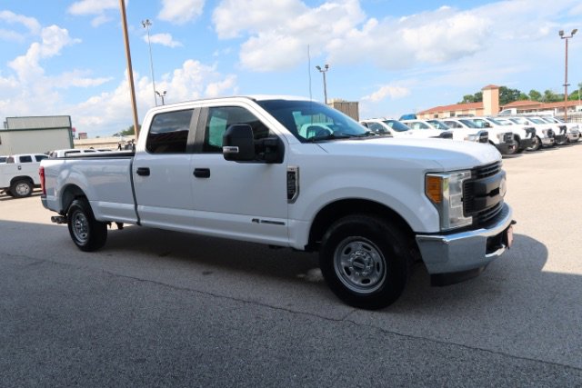 Used 2017 Ford F250 XL w/ Power Equipment Group RWD image 3