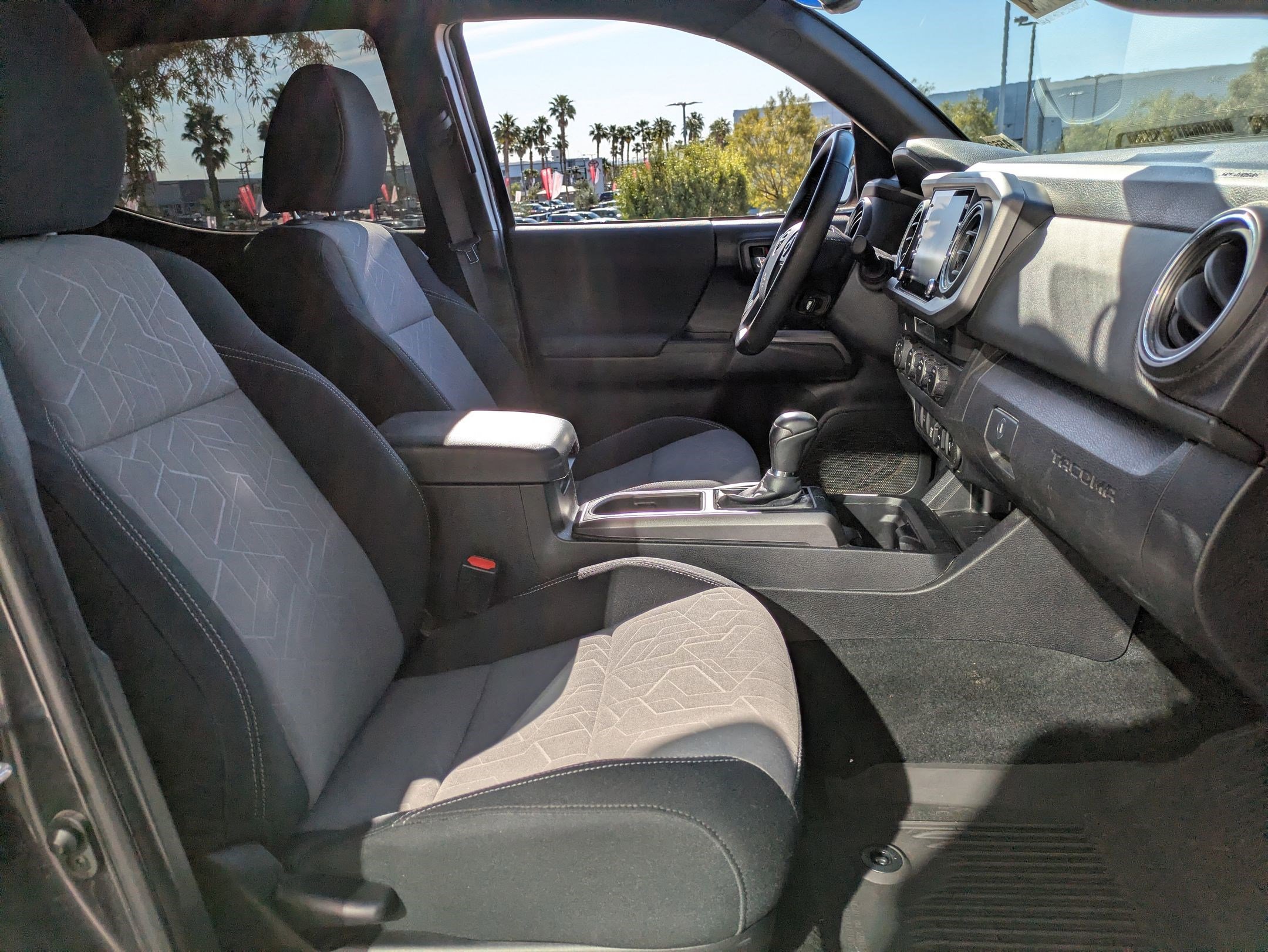 Used 2023 Toyota Tacoma TRD Off-Road w/ Black Out Package (TMS) AWD/4WD image 27