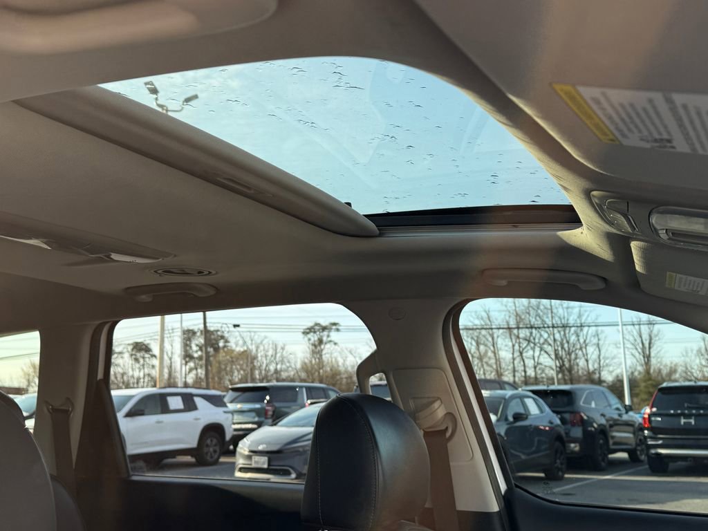 Used 2022 Kia Telluride S image 9