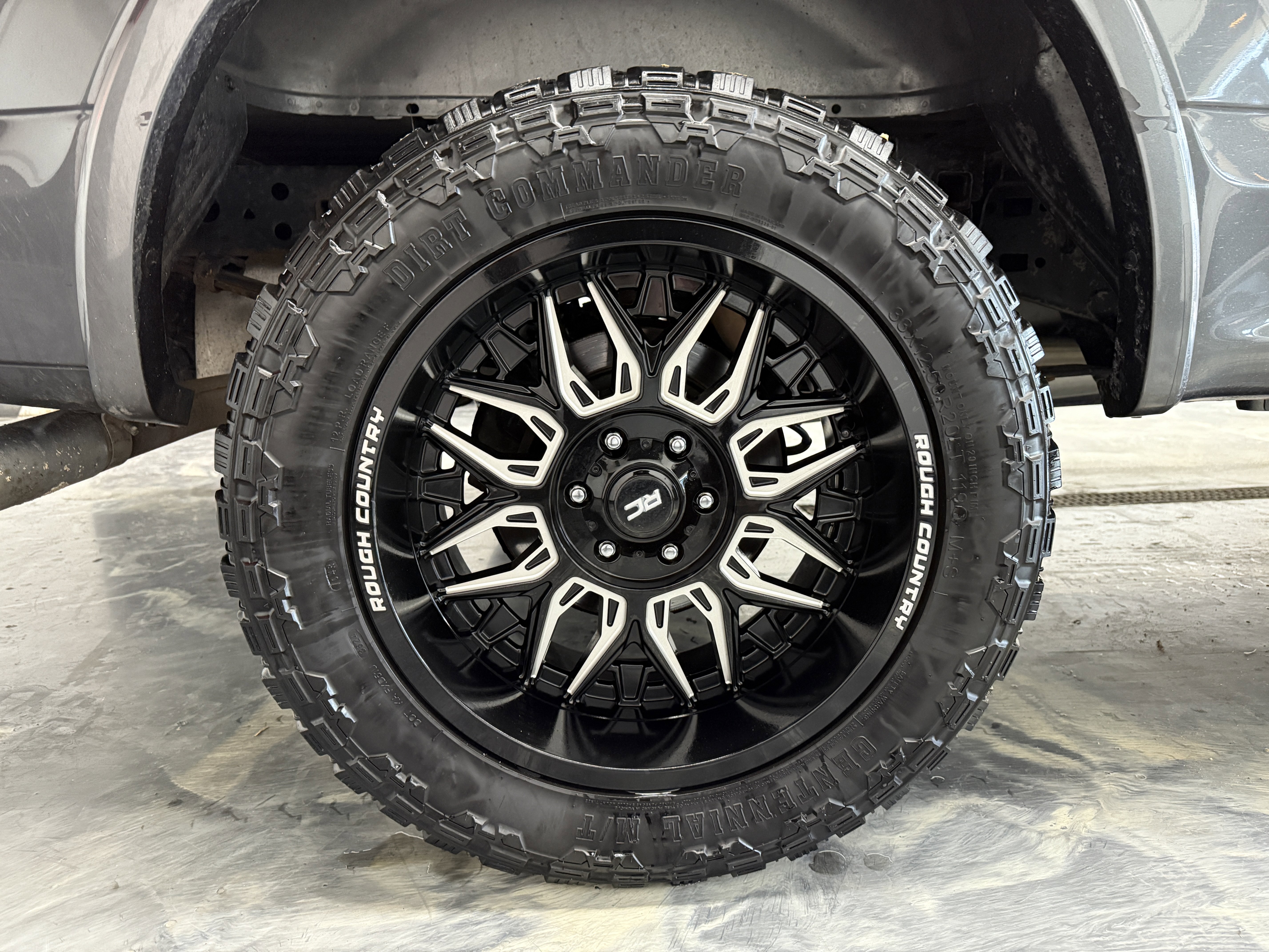 Used 2016 Ford F150 Lariat w/ Equipment Group 502A Luxury image 27