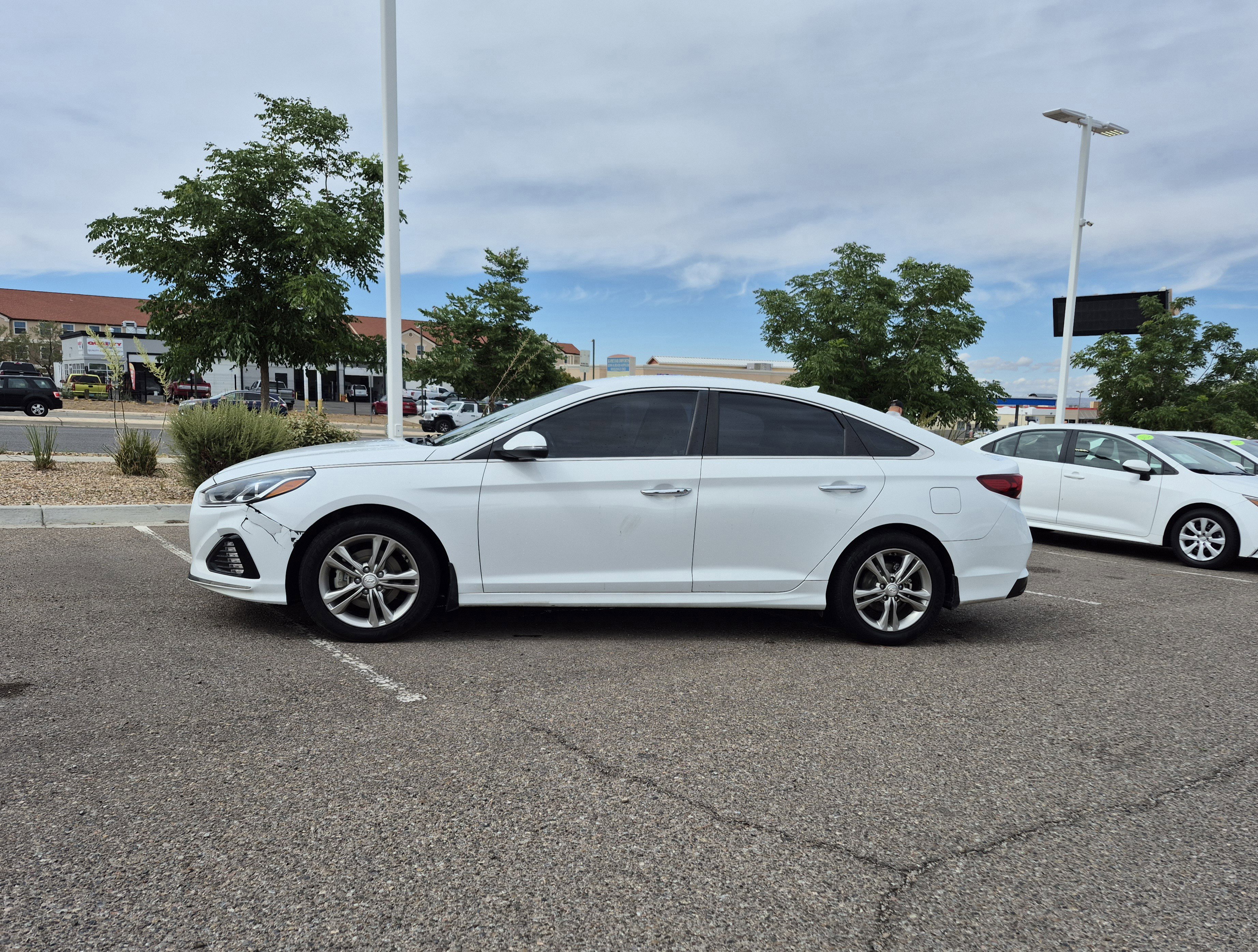 Used 2019 Hyundai Sonata SEL FWD image 2