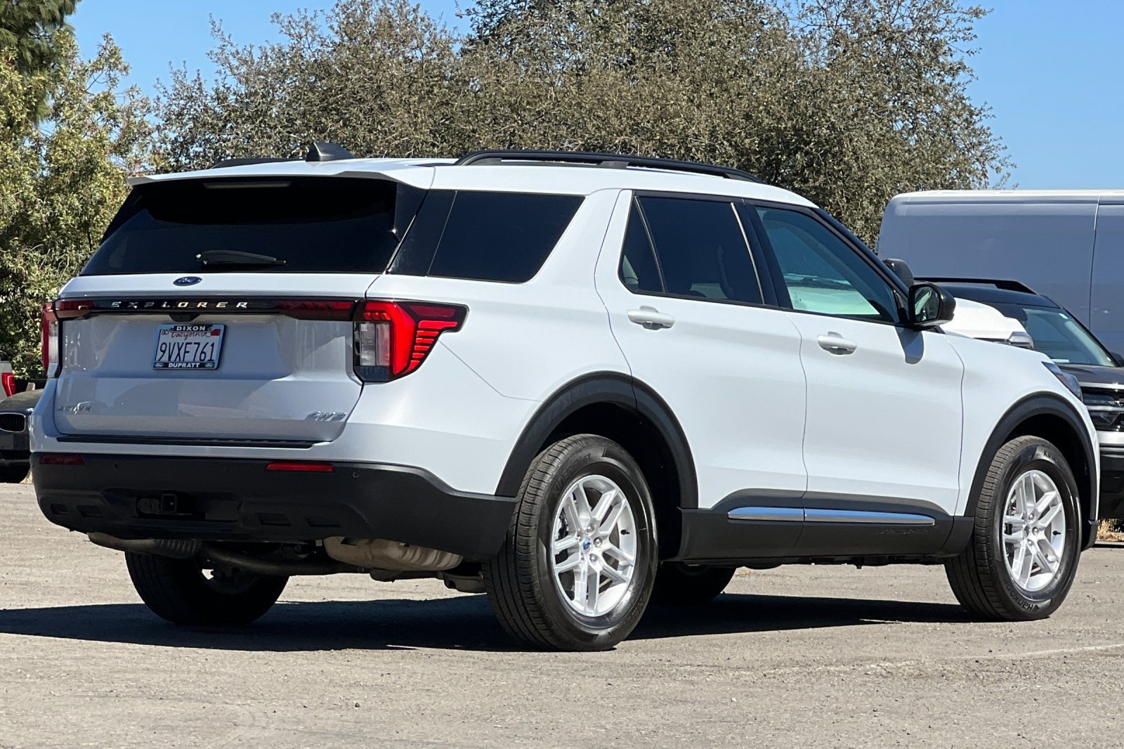 Certified 2025 Ford Explorer Active AWD/4WD image 4