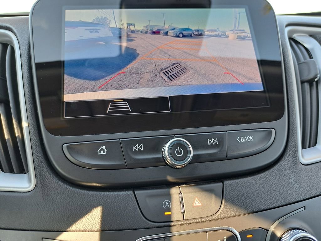 Used 2025 Chevrolet Malibu LT image 11