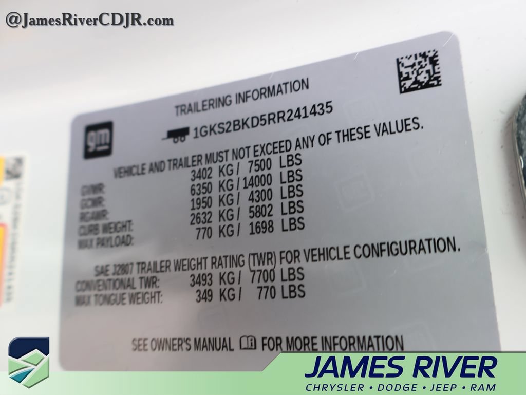 Used 2024 GMC Yukon SLT AWD/4WD image 42