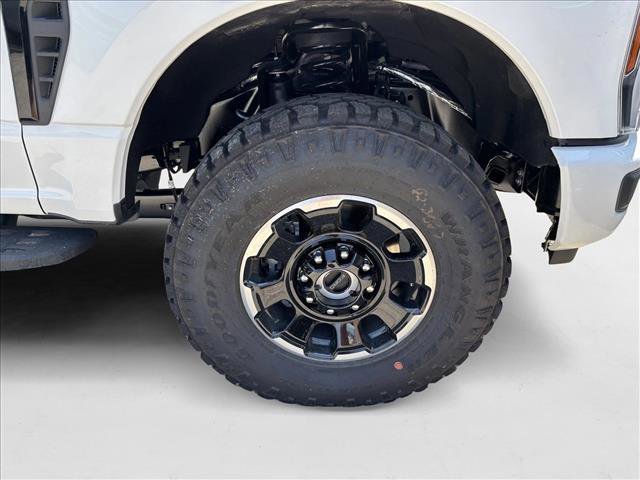 New 2026 Ford F250 Platinum w/ Tremor Off-Road Package image 22