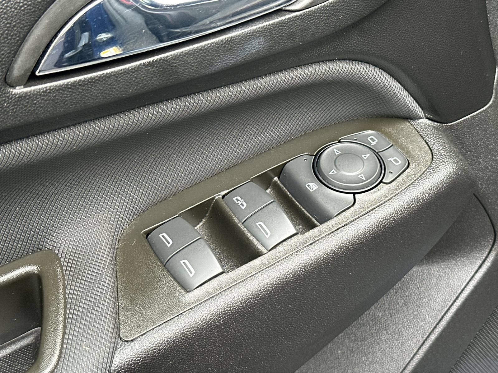 Used 2023 Chevrolet Equinox RS FWD image 15