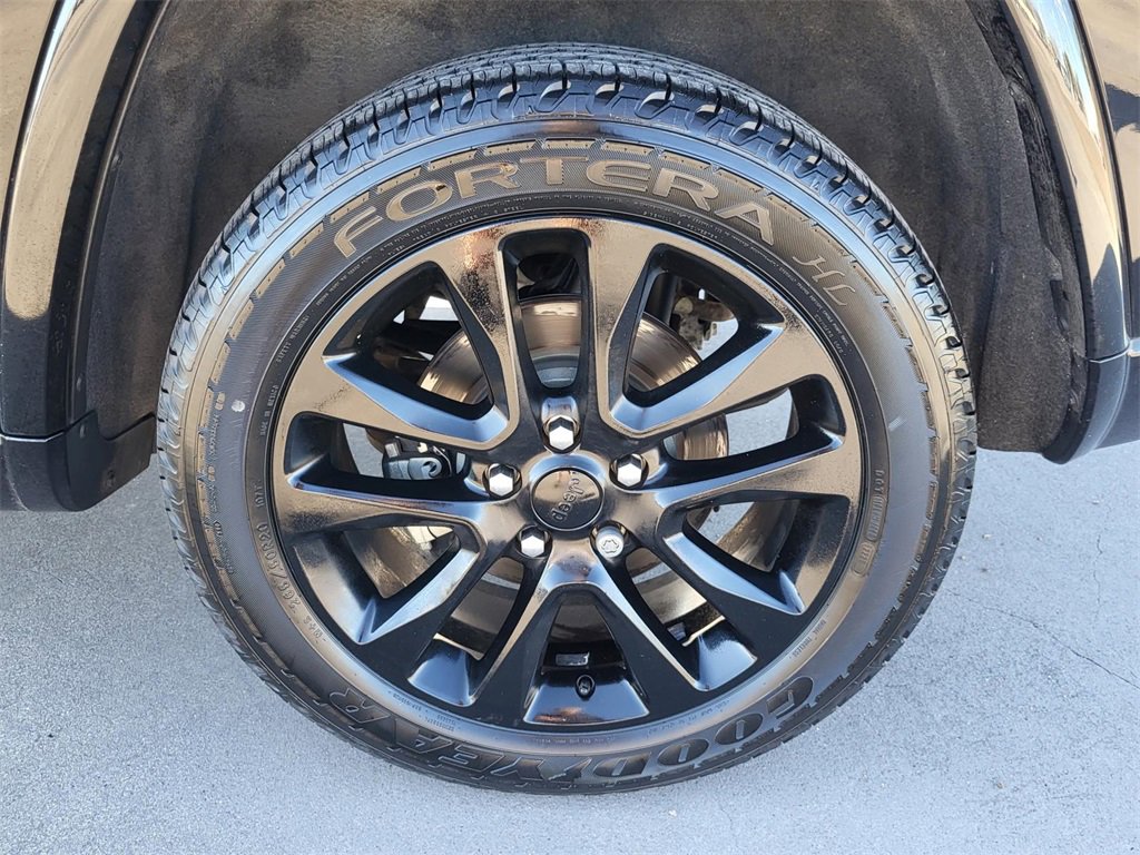 Used 2018 Jeep Grand Cherokee Altitude image 32