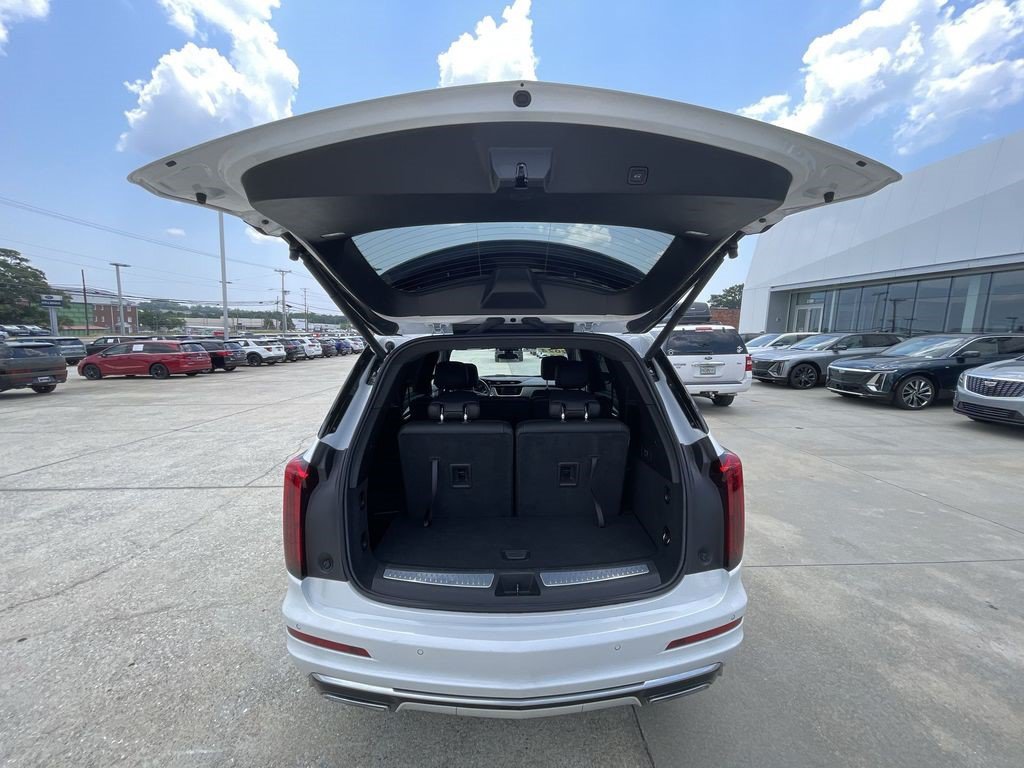 Certified 2024 Cadillac XT6 Luxury FWD image 25