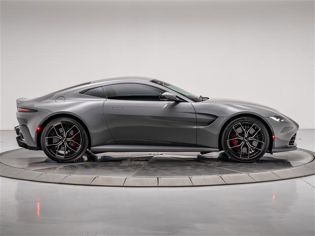 Used 2021 Aston Martin V8 Vantage Automatic image 10