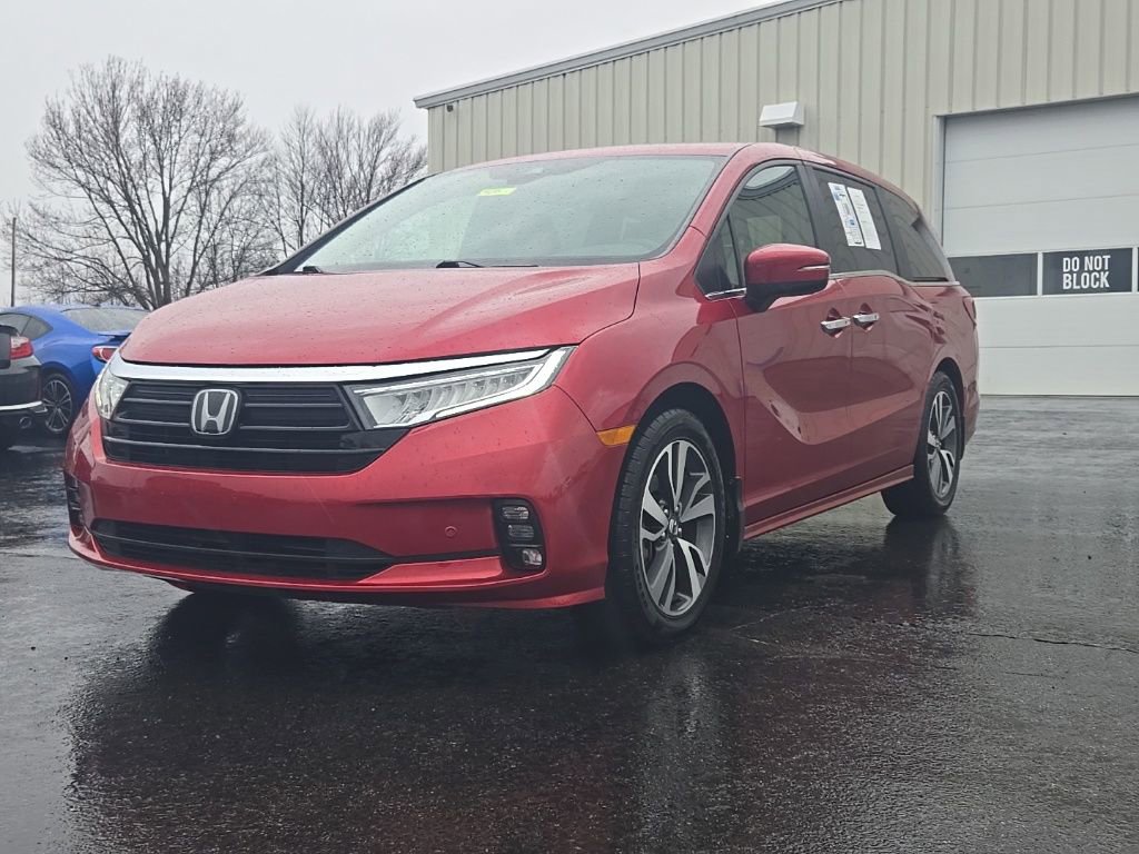 Used 2024 Honda Odyssey Touring image 3
