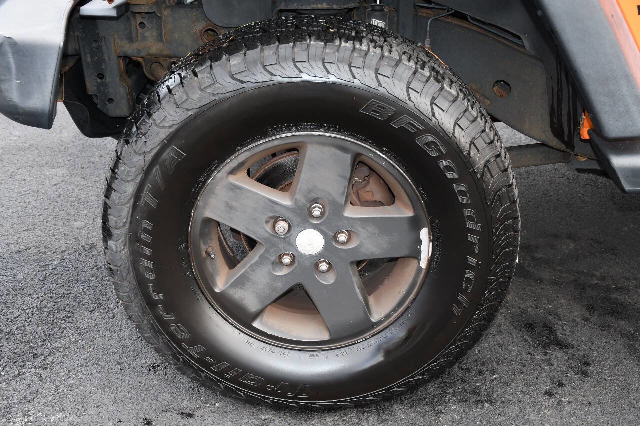 Used 2012 Jeep Wrangler Unlimited Sport image 33