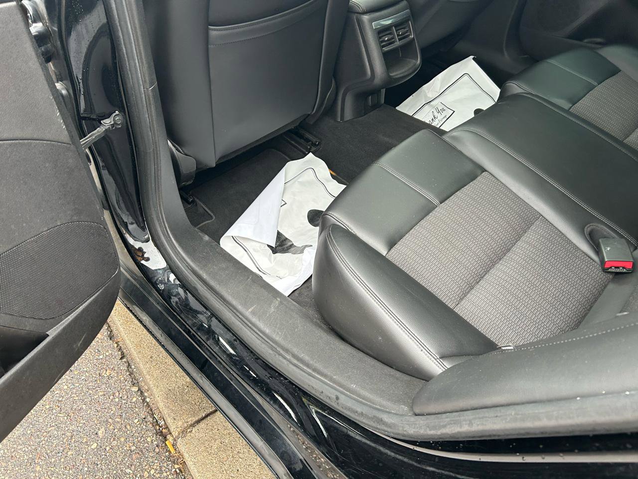 Used 2014 Chevrolet Impala LT w/ Convenience Package image 9