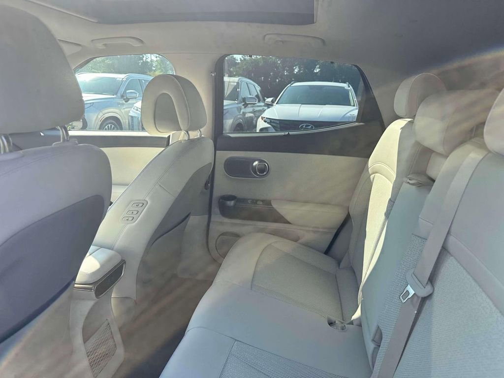 New 2024 Genesis GV60 Advanced w/ Cargo Package AWD/4WD image 23
