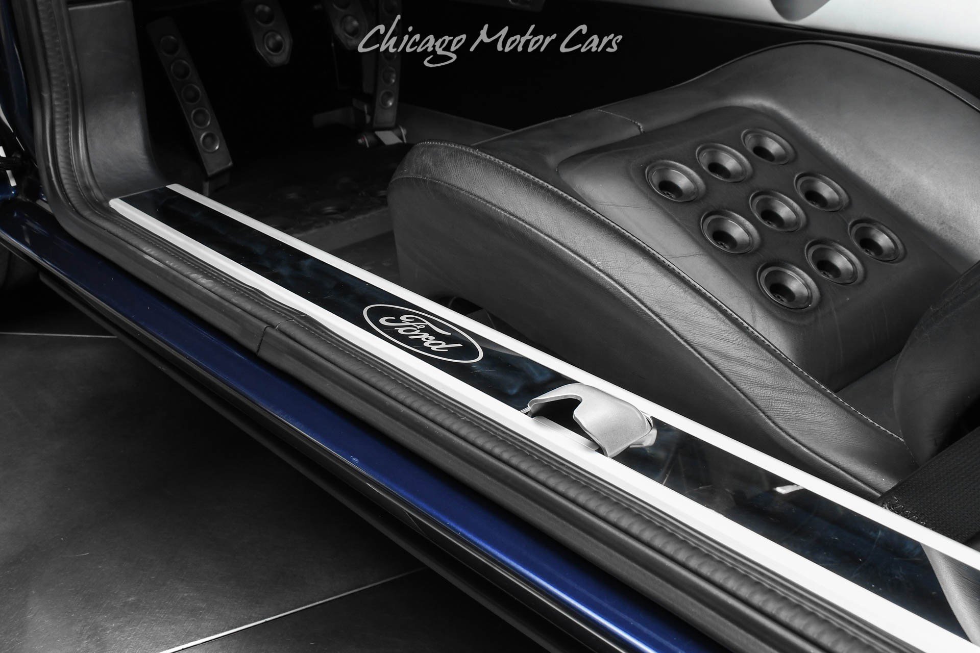 Used 2005 Ford GT image 22