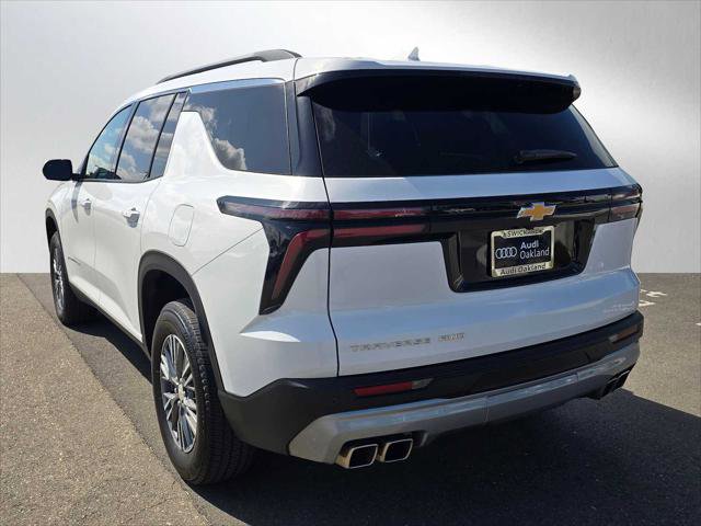 Used 2025 Chevrolet Traverse LT AWD/4WD image 5