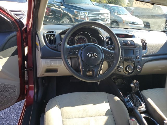 Used 2011 Kia Forte EX FWD image 11