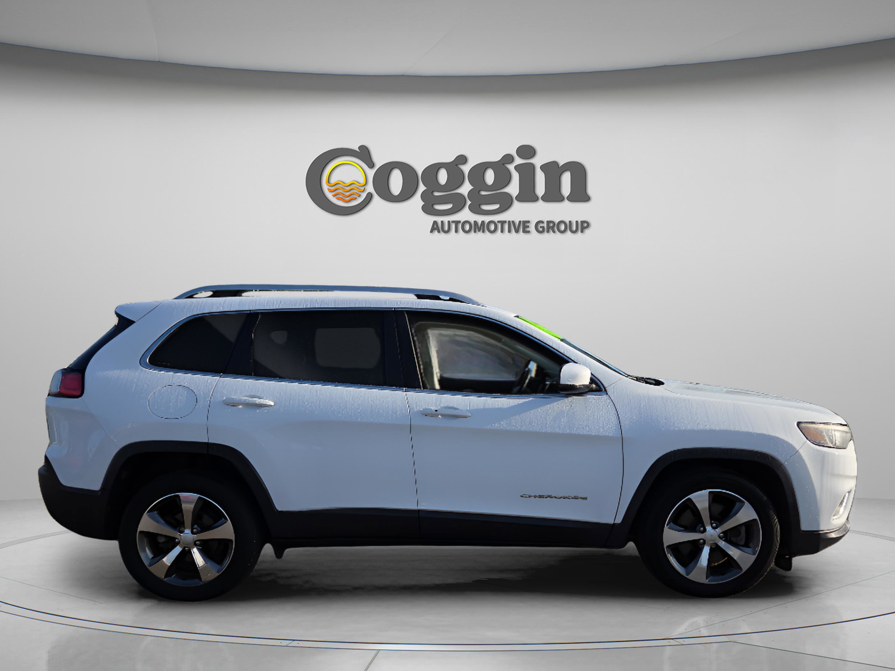 Used 2019 Jeep Cherokee Limited image 6