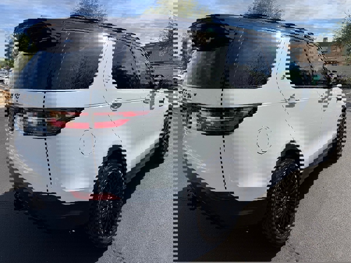 Used 2020 Land Rover Discovery HSE Luxury image 7