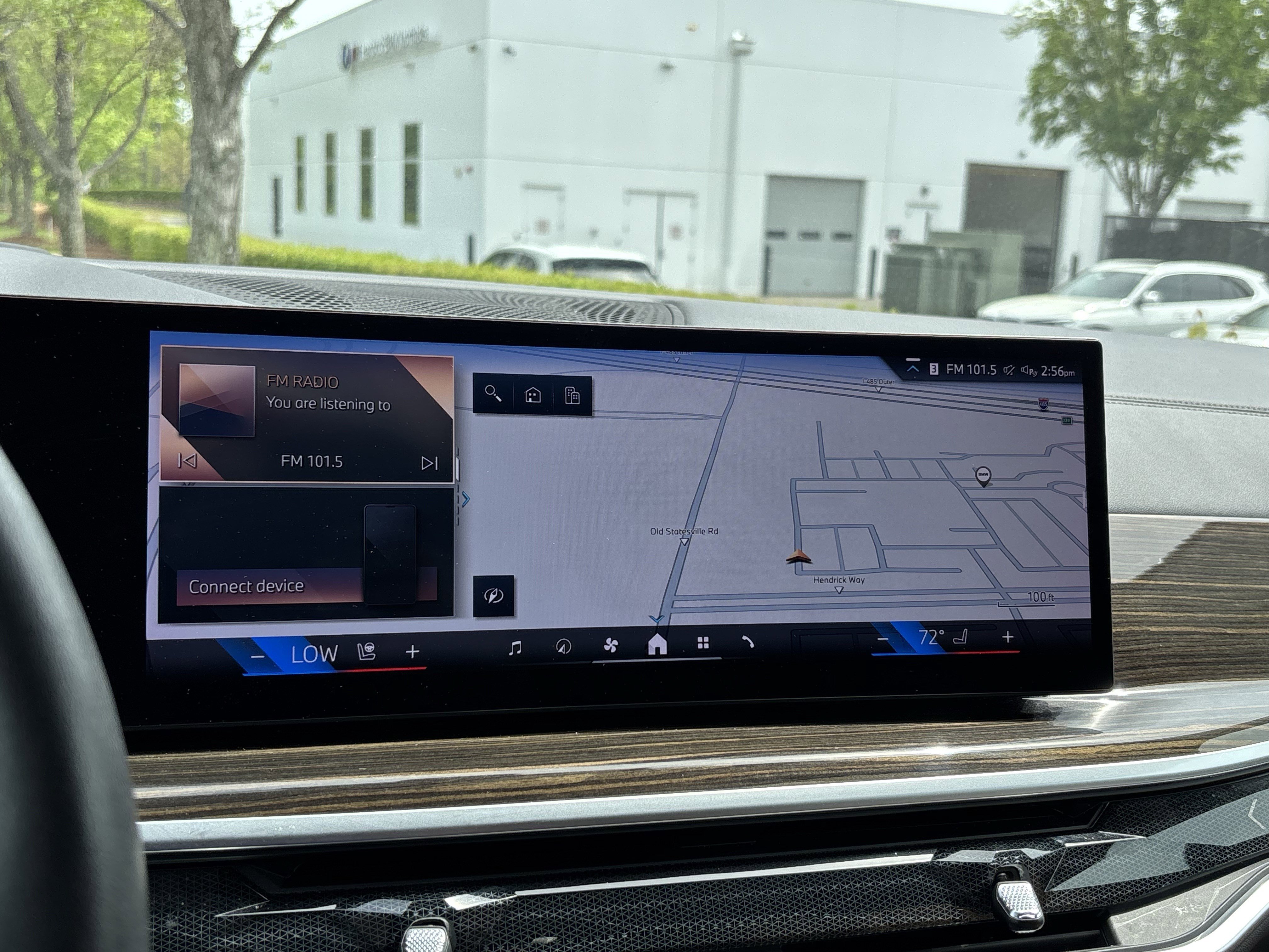 Certified 2024 BMW X7 xDrive40i w/ Premium Package image 24