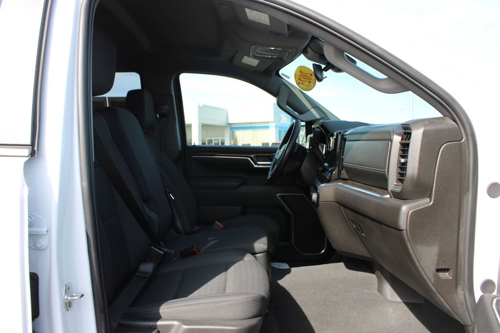 Used 2025 Chevrolet Silverado 1500 LT w/ Work Truck Package AWD/4WD image 27