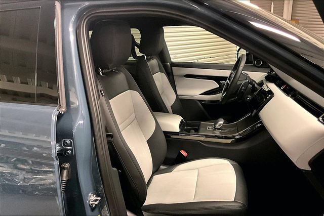 Certified 2026 Land Rover Range Rover Evoque Dynamic SE AWD/4WD image 6