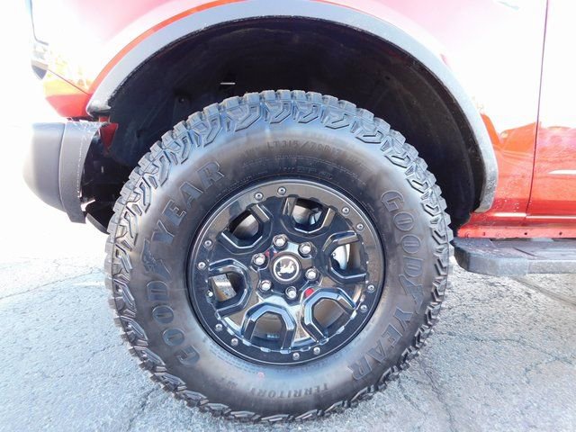 Used 2023 Ford Bronco Wildtrak image 10