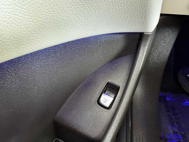 Used 2019 Mercedes-Benz E 450 4MATIC Cabriolet image 26