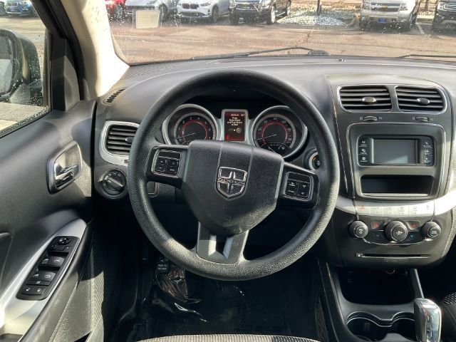 Used 2019 Dodge Journey SE FWD image 17
