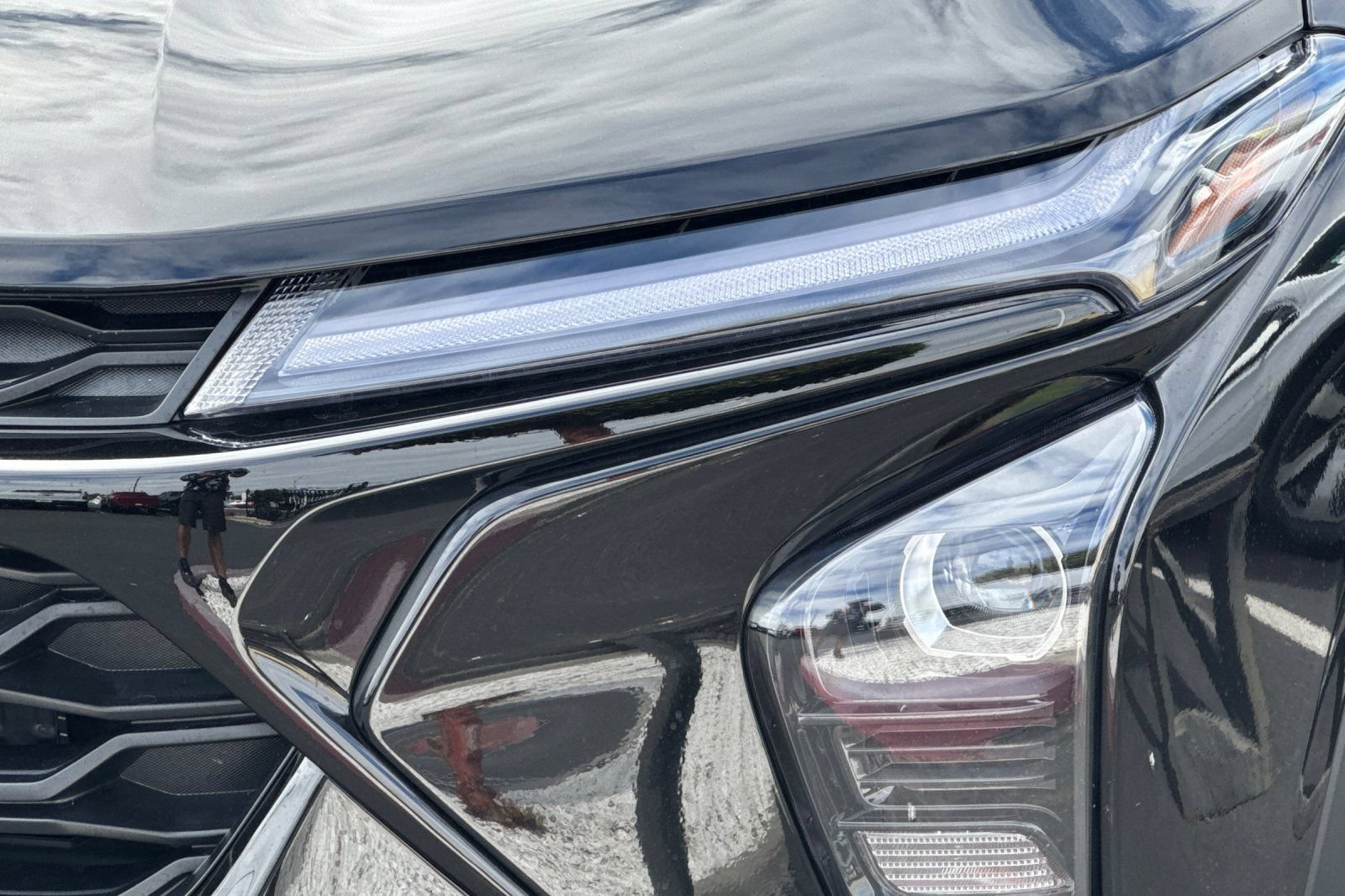 Used 2026 Chevrolet Trax LT w/ Midnight Edition FWD image 48