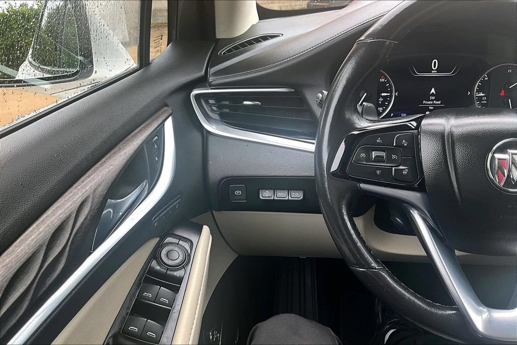 Used 2023 Buick Enclave Avenir w/ Avenir Technology Package FWD image 26