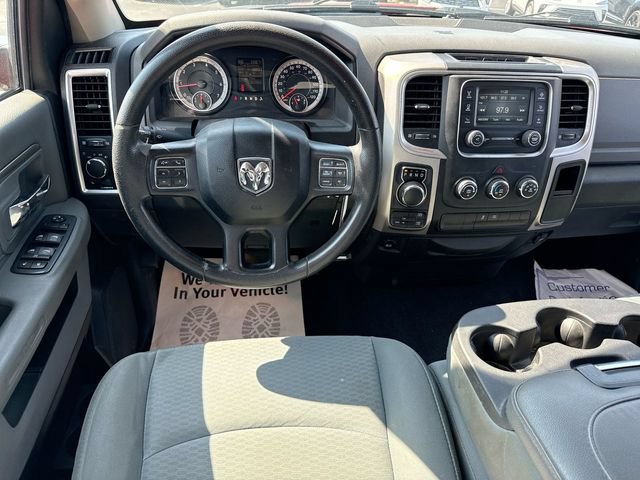 Used 2017 RAM 1500 Classic SLT AWD/4WD image 14