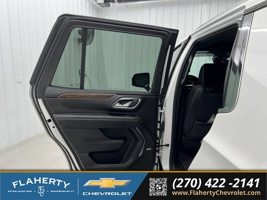 Used 2024 Chevrolet Tahoe Premier w/ Advanced Technology Package AWD/4WD image 10