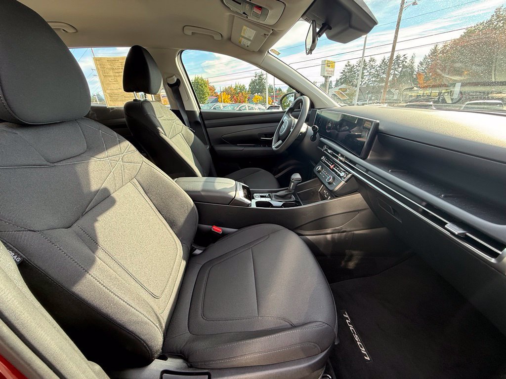 Certified 2025 Hyundai Tucson SE AWD/4WD image 23