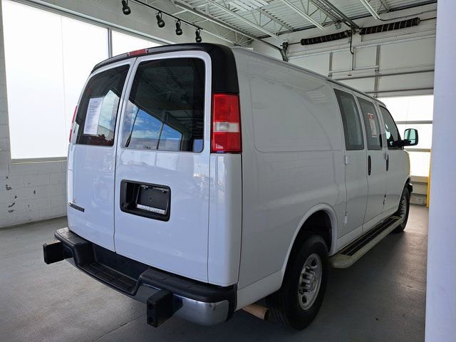 Used 2024 Chevrolet Express 2500 w/ Driver Convenience Package image 5